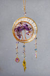 Sonnenfänger Lebensbaum mit Amethyst, künstliche Kristalle reflektieren das Sonnenlicht sehr schön. Sonnenfänger selber hat die Farbe gold und noch 3 zusätzliche Anhänger