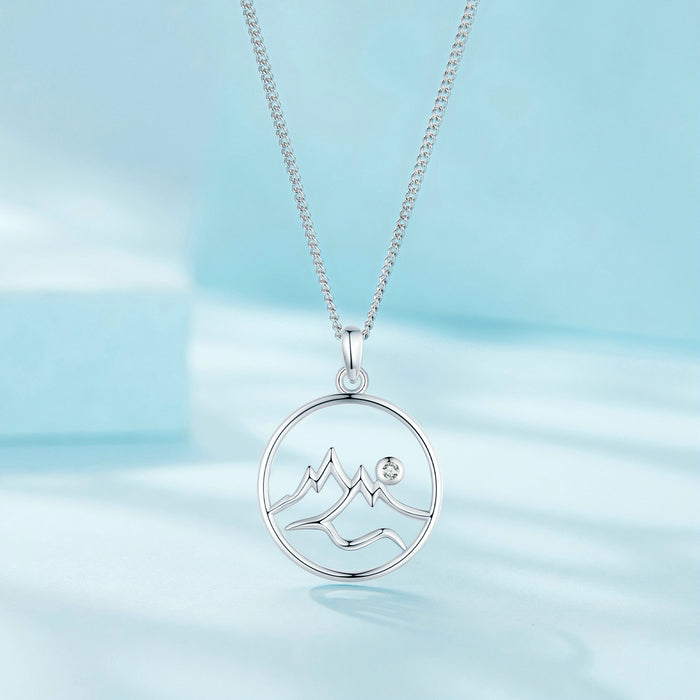 THALIRA necklace